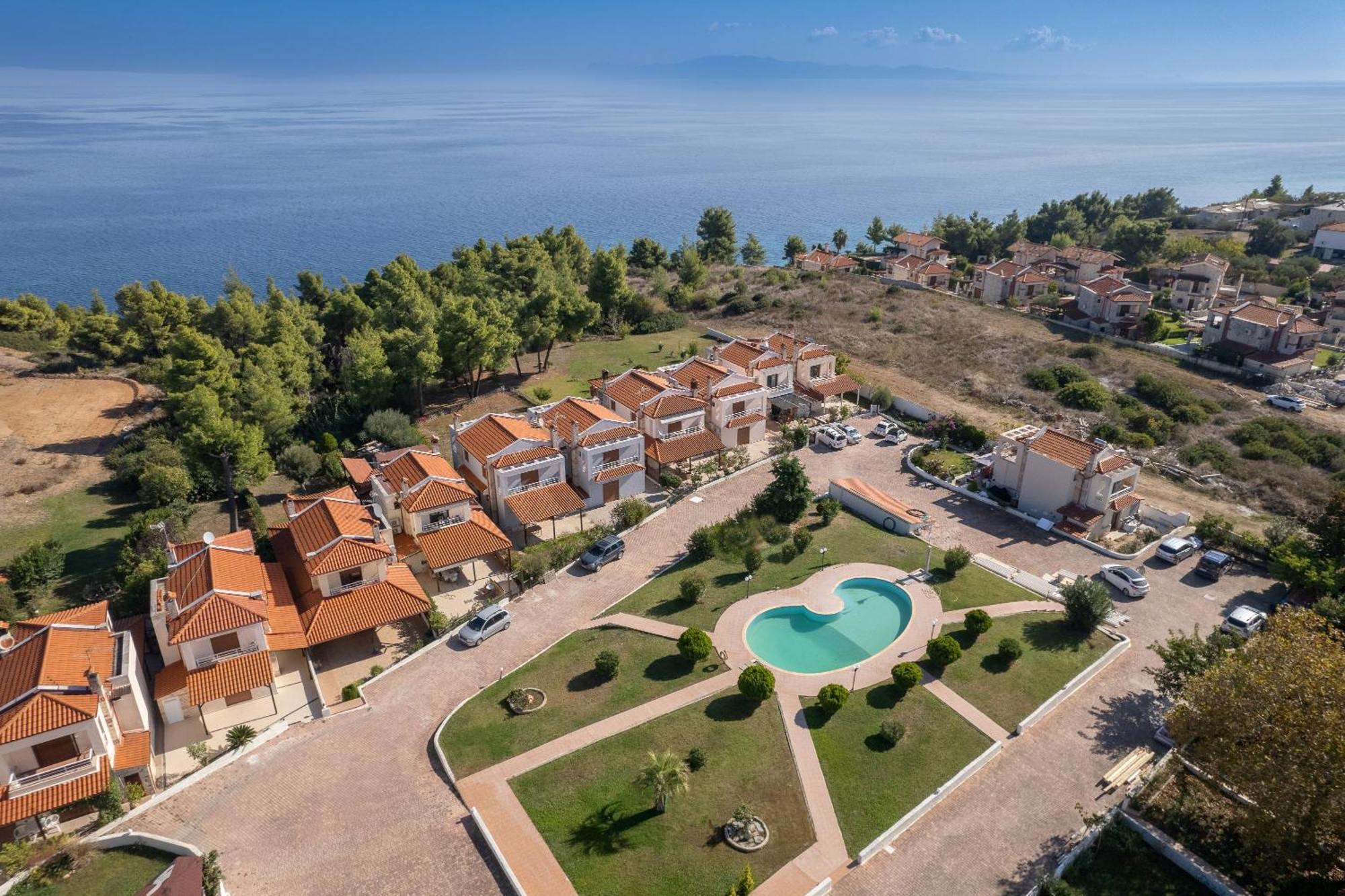 Petra Villa Afytos Exterior photo