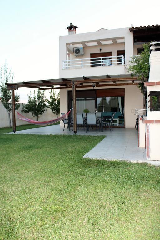 Petra Villa Afytos Exterior photo